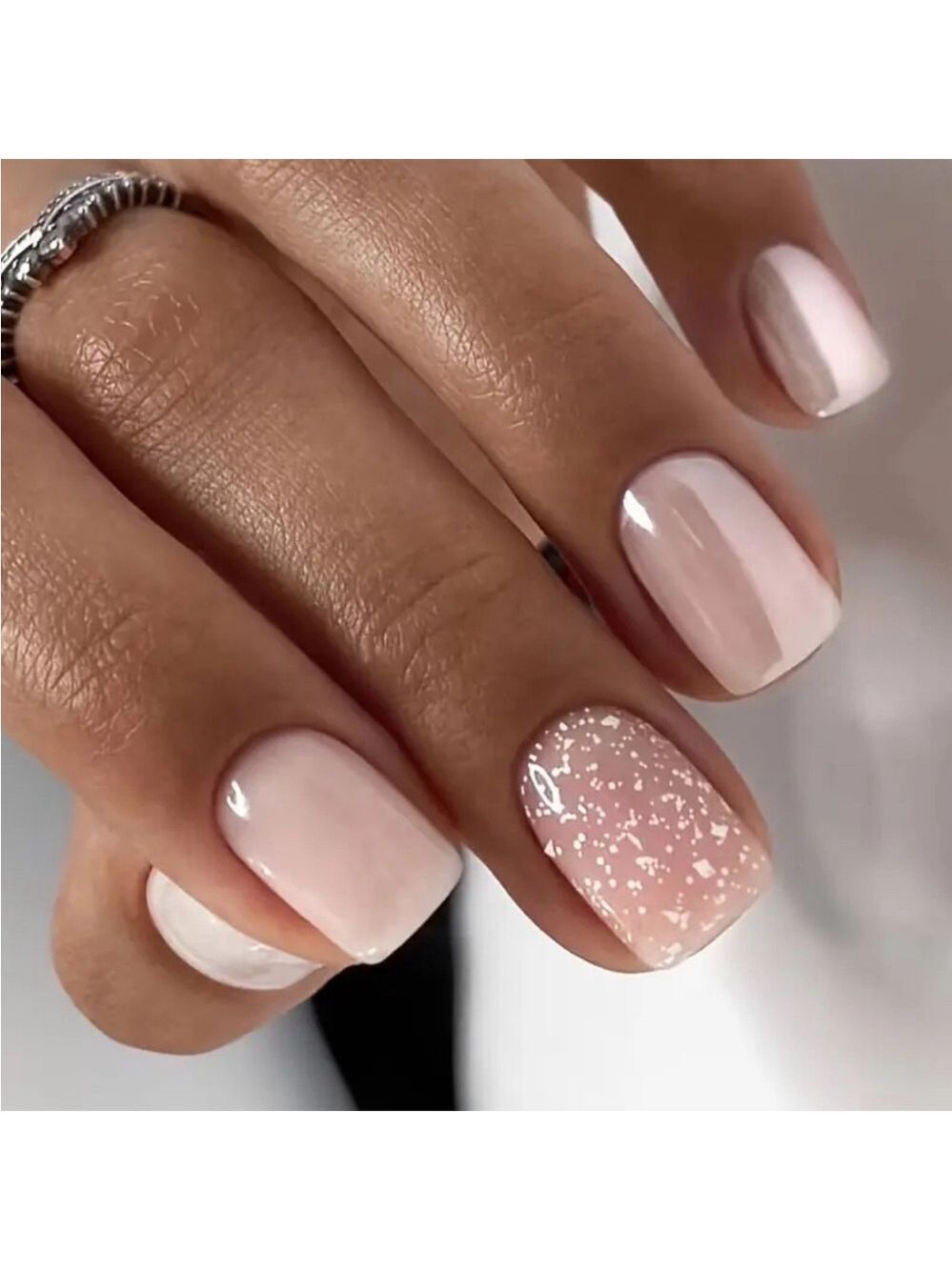 Pink Press-On Nails with Glitter Accent and Glossy Finish